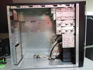 Caja Torre PC ATX Bultaco