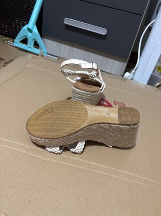 Sandalias cuña.