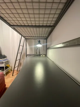 Cama litera alta con escritorio