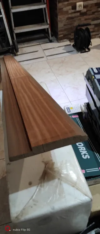 Batientes madera sapely