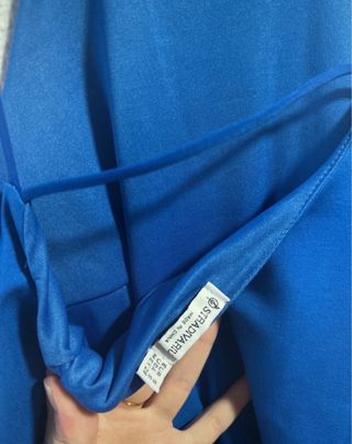 Vestido corto azul neón