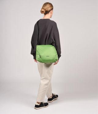 Bolso bandolera KCB verde con etiqueta (sin usar)