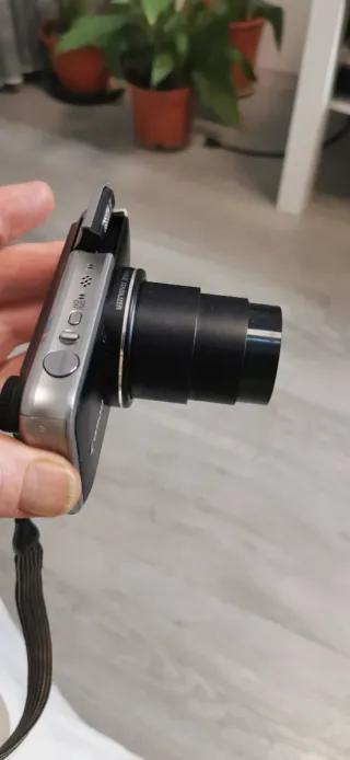 Cámara Digital Canon SX210 IS Negra