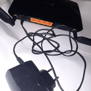Router TP-Link Nero