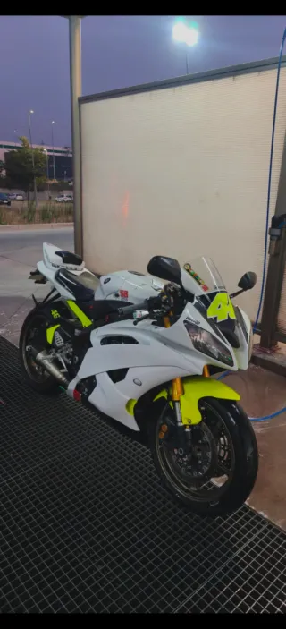 Yamaha R6R 2008 - 25.000 km