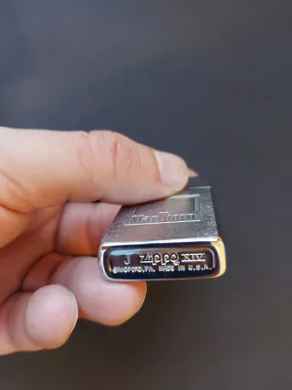 Encendedor Zippo Marlboro plateado PERFECTO estado