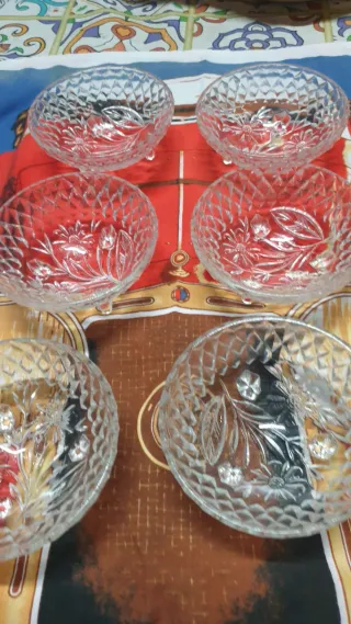 4 Tacinhas Vidro Vintage Flor