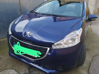 Peugeot 208 2014