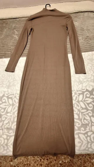 Vestido largo marrón con cremallera
