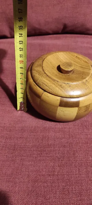 Caja de madera con tapa