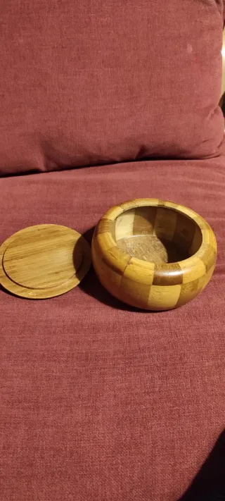 Caja de madera con tapa