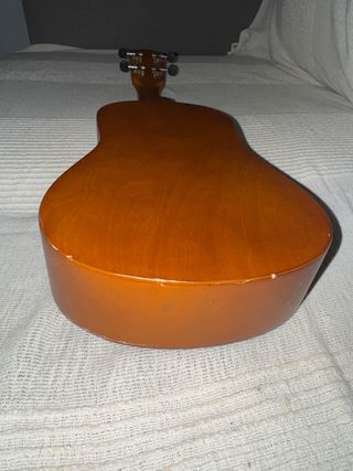 Ukelele marrón Marca Vintage