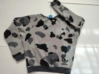 Sudadera Adidas camuflaje gris mujer