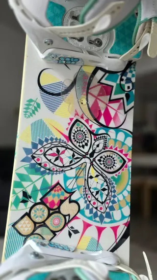 Tabla snowboard y fijaciones salomon