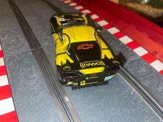 Coche Scalextric Corvette Amarillo