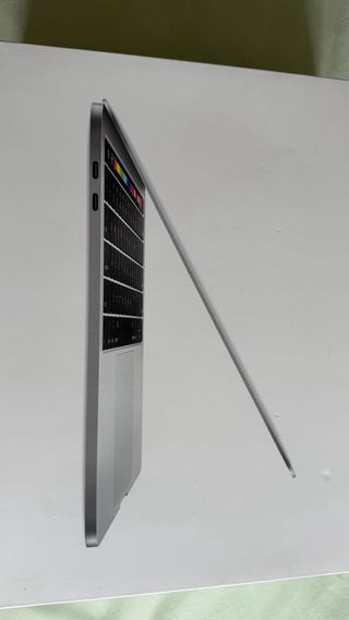 MacBook Pro 13' 2019 Touch Bar