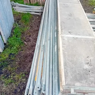 Andamios europeos metálicos