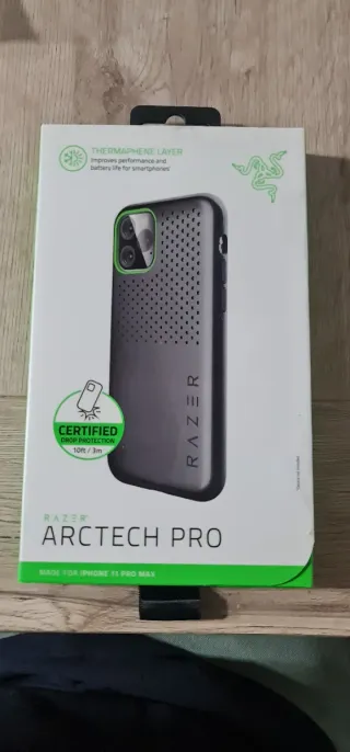 11 Fundas Razer Arctech Pro iPhone 11 Pro Max
