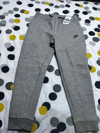 Jogger Nike Tech Fleece Gris