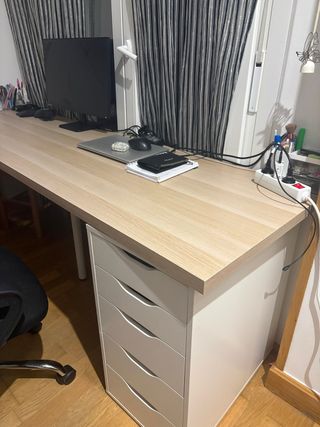 Scrivania doppia con cassettiera