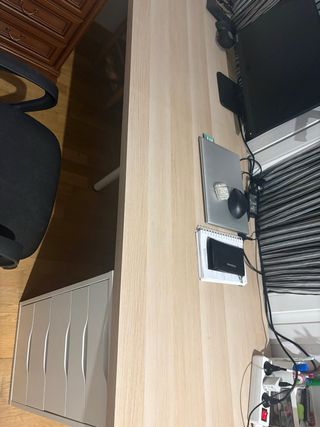 Scrivania doppia con cassettiera