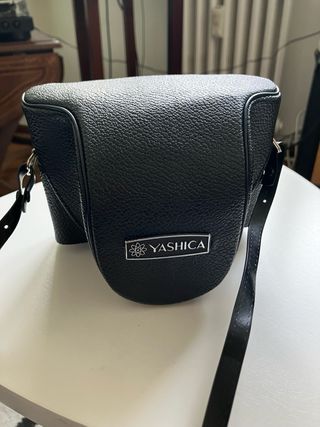 Cámara de fotos Yashica MG-1 Plata/Negra