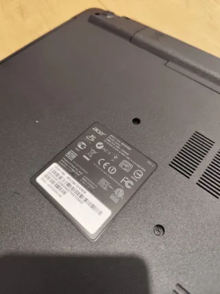 Portátil Acer E5-551 series