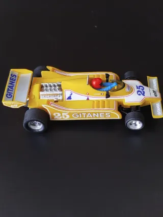 Coche Scalextric Ligier Gitanes 25