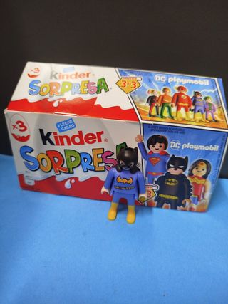 Figura Batgirl Playmobil DC Kinder