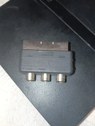 PlayStation 2 Slim Nera con Mando e Cavi