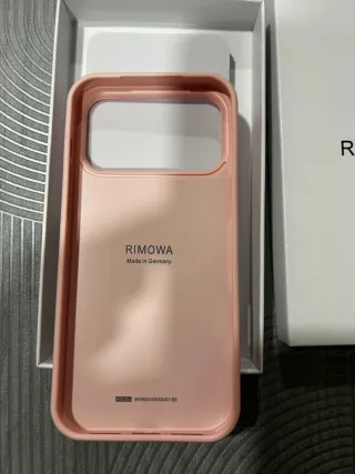 Capa iPhone 17 Pro Max Rimowa Nova