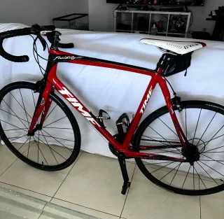 Bicicleta de carretera TIME