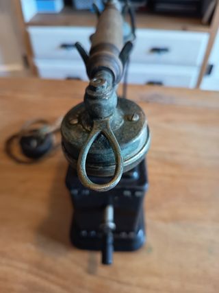 Teléfono Antiguo TESA de Campaña