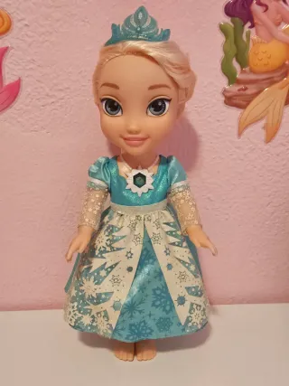 Muñeca Elsa Cantarina Disney Frozen