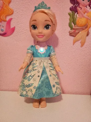 Muñeca Elsa Cantarina Disney Frozen