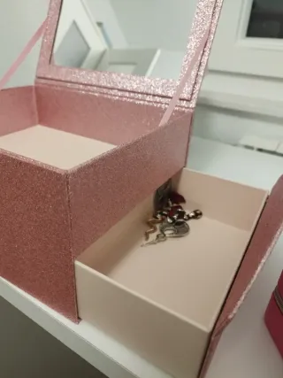 Joyero grande con espejo rosa brillante