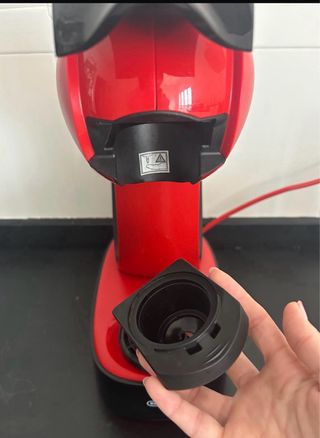 Cafetera Dolce Gusto Pato Roja.