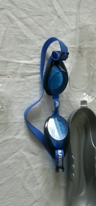 Occhiali Nuoto Blu con Custodia