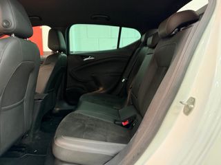 Opel Astra 1.6CDTI 136cv Dynamic “única prop”