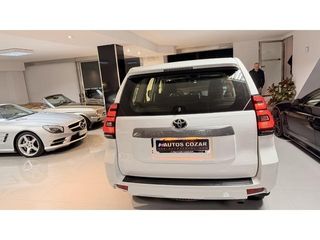 Toyota Land Cruiser 2.8 D-4D GX 150 kW (204 CV)