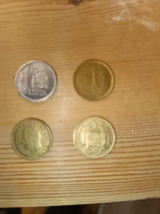 Moneda 1 distintos formatos Peseta 1975 España