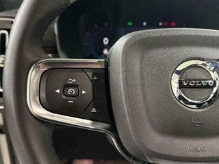 Volvo XC40 2.0 B3 G Plus Dark Auto