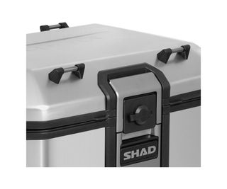 Baul trasero o maleta para moto de alumi 99CB