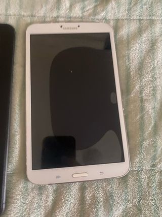 2 Tablets Wolder y Samsung Negras