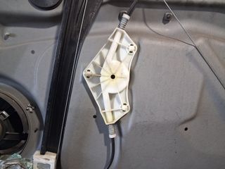 ELEVALUNAS DELANTERO IZQUIERDO MERCEDES-BENZ CLASE A (BM 169)