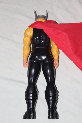 Figura Thor Marvel Hasbro 2013