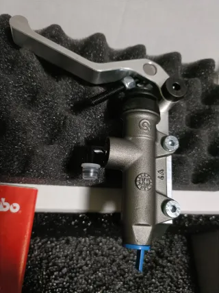 Bomba Freno Brembo Delantera/Trasera