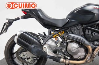 DUCATI MONSTER 821