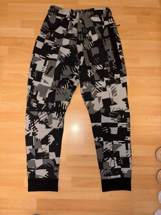 Pantalón Nike Tech Camuflaje Niño Talla XL