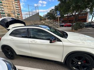 Mercedes-Benz GLA 2014
